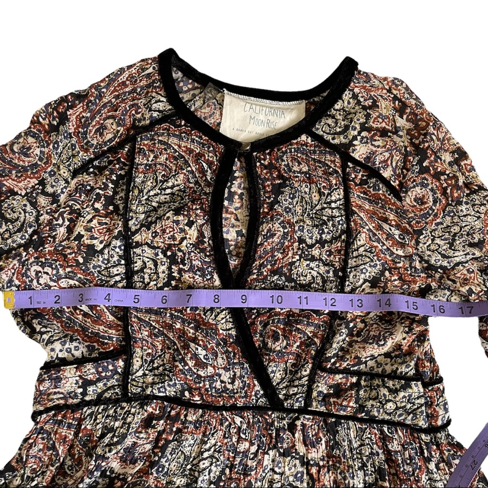 Paisley boho bell sleeve wrap dress with velvet trim - Picture 14 of 16